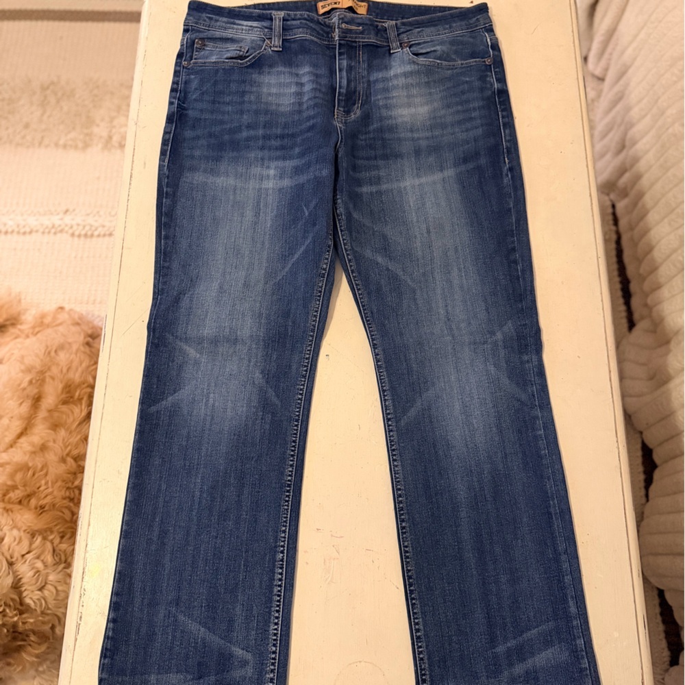 Seven7 Men's Relaxed Blue Jeans